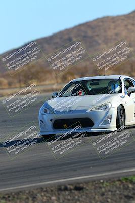 media/Jan-30-2022-Club Racer Events (Sun) [[5bee02ca8f]]/3 purple/skidpad (session 1)/